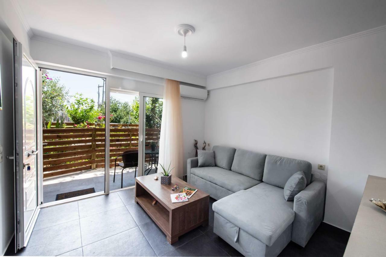 F City Apartments Лефкада Экстерьер фото